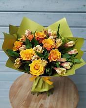Букет цветов из:  Альстромерии и Розы в Смидовиче