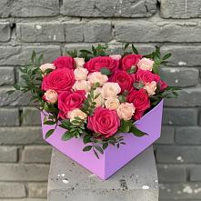 Цветочная композиция из Розы в коробке в Смидовиче
