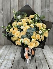 Букет цветов из:  Розы и Лизиантусы #REPLACE_PRED# Смидовиче