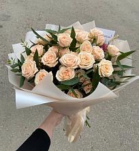 Букет Кремовые розы Латте в Смидовиче
