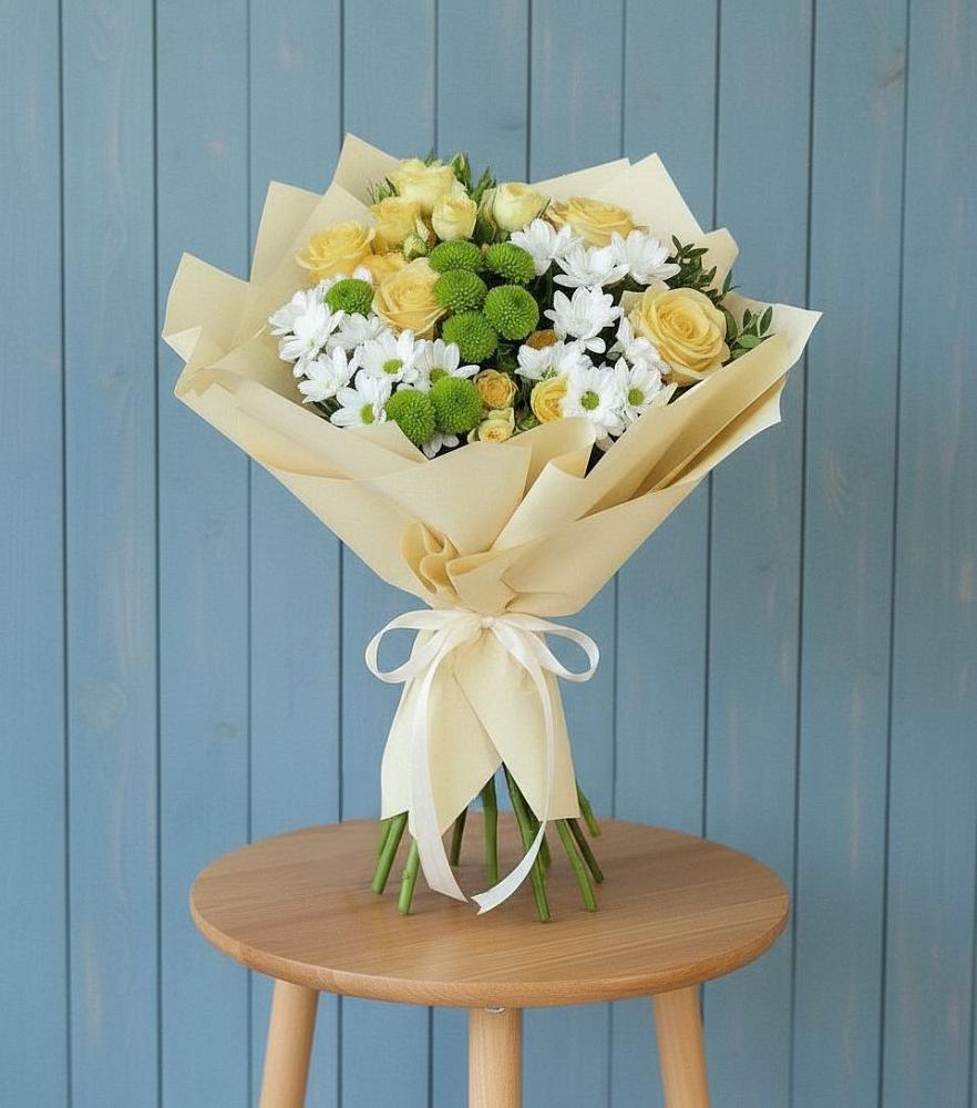 Букет цветов из: Хризантемы и Розы в Смидовиче