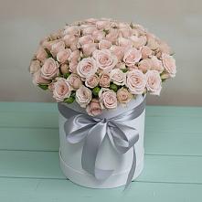 Цветочная композиция из Розы в шляпной коробке в Смидовиче