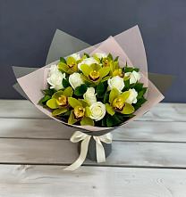 Букет цветов из:  Орхидеи и Розы в Смидовиче