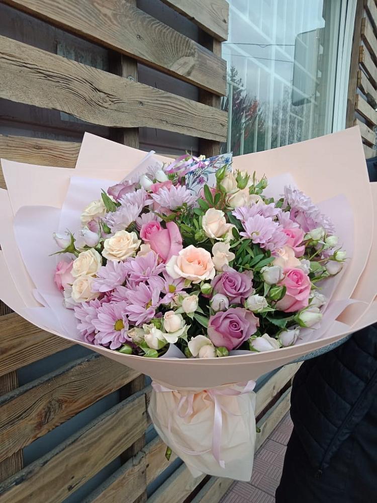 Букет цветов из: Розы и Хризантемы в Смидовиче