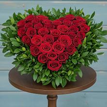 Цветочная композиция из Розы в виде сердца в Смидовиче