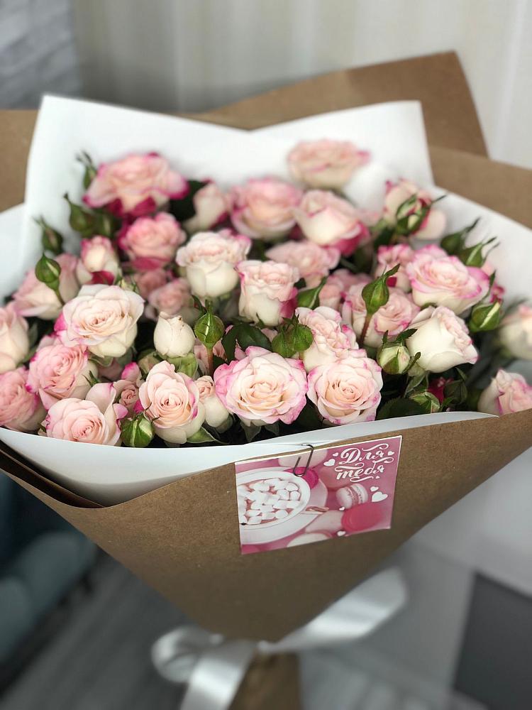 Букет цветов из: Розы в Смидовиче