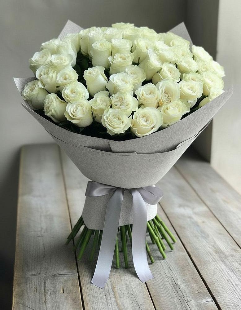 Букет 35 Белых роз в Смидовиче