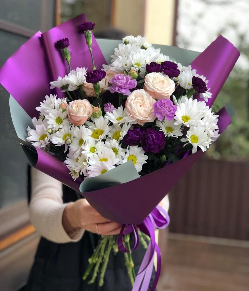 Букет цветов из: Хризантемы, Гвоздики и Розы в Смидовиче