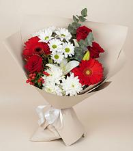 Букет цветов из:  Розы, Хризантемы, Герберы и Лилии в Смидовиче