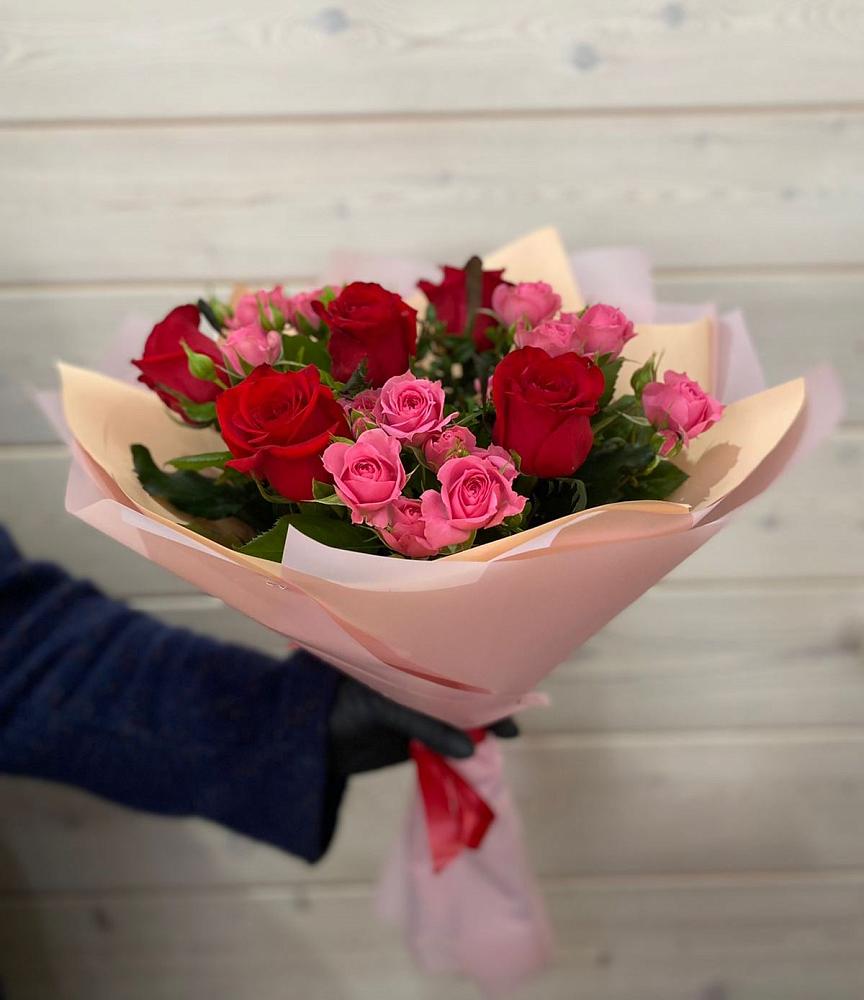 Букет цветов из: Розы в Смидовиче