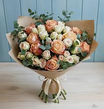 Букет цветов из:  Альстромерии и Розы в Смидовиче