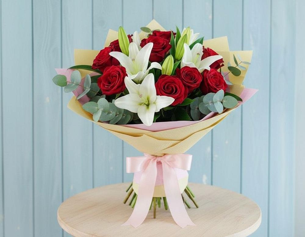 Букет цветов из: Лилии и Розы в Смидовиче